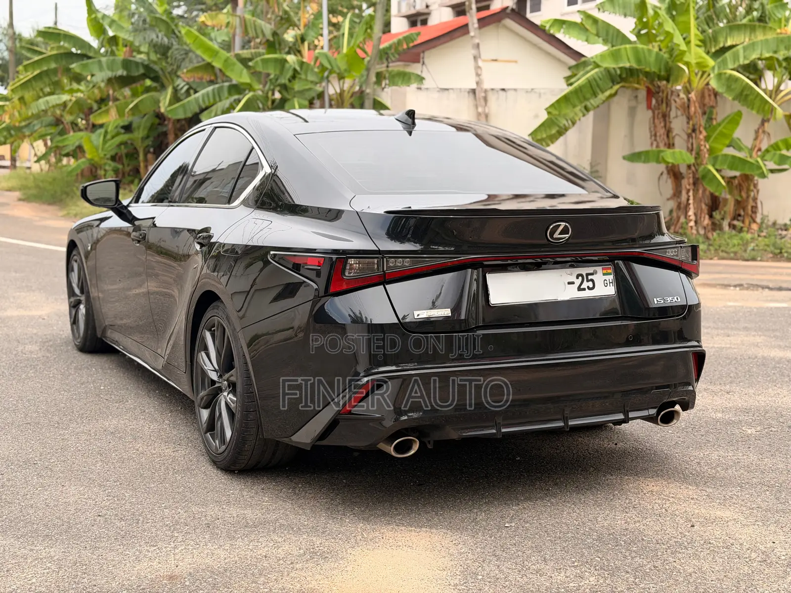 Lexus IS 2022 Black