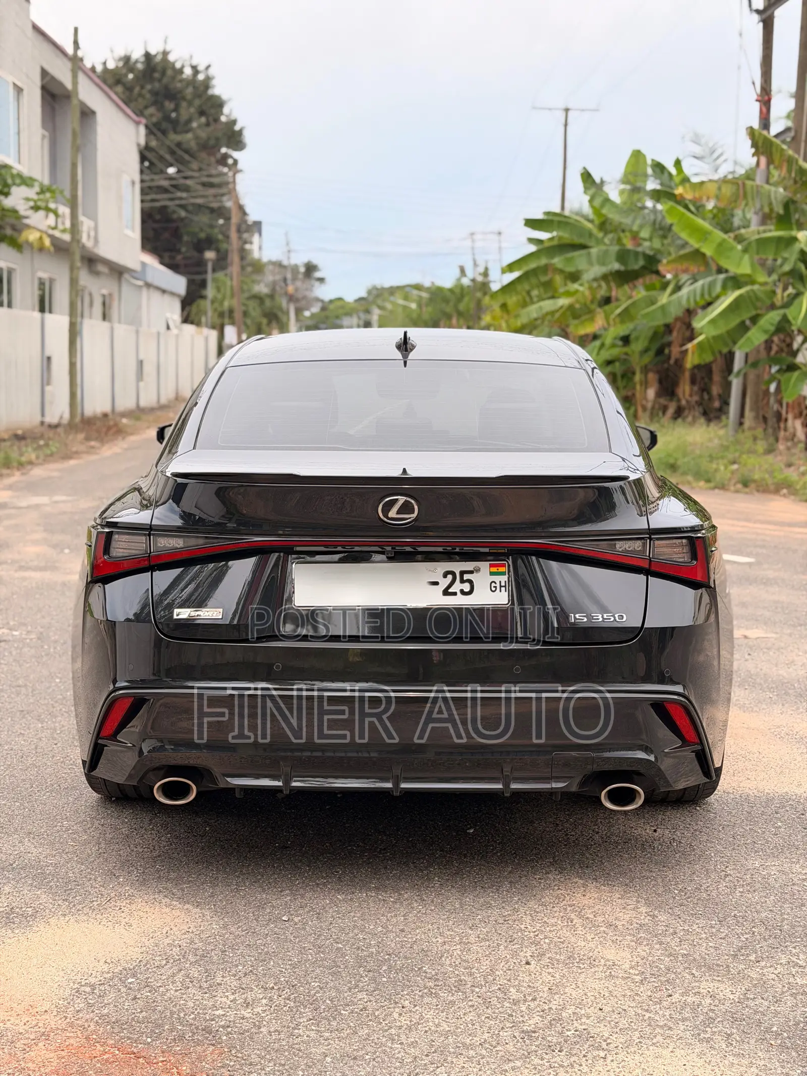 Lexus IS 2022 Black