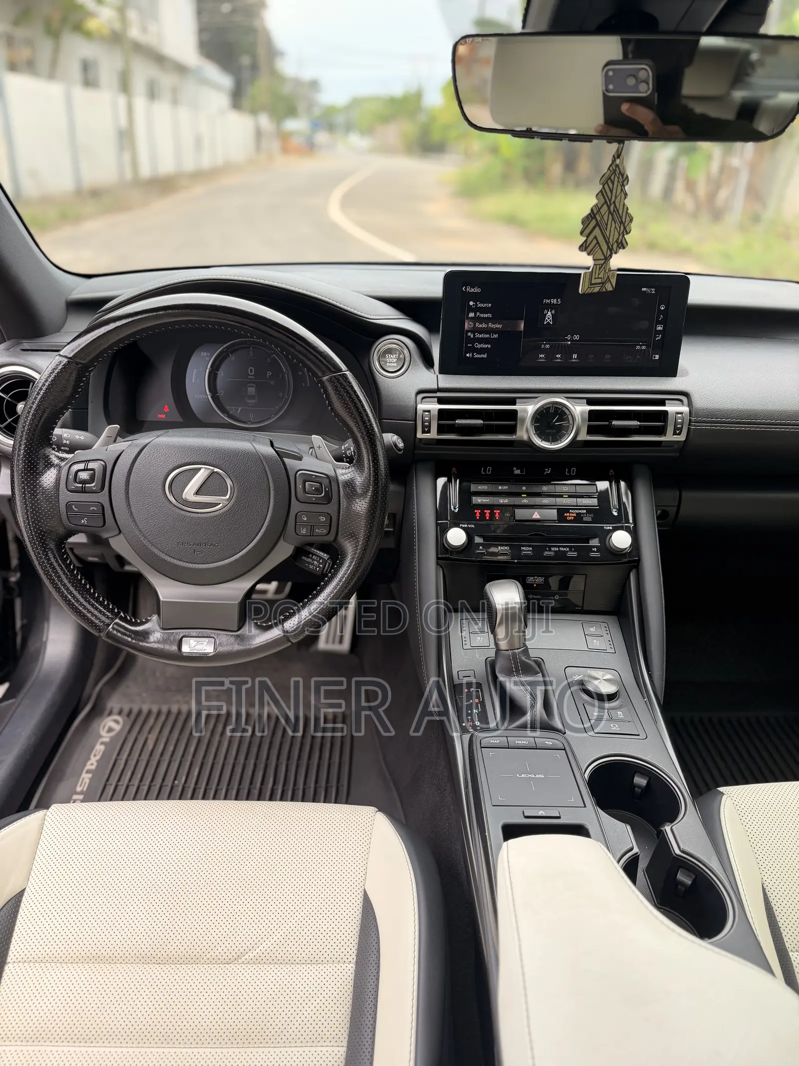 Lexus IS 2022 Black