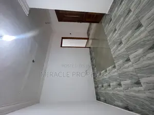 1bdrm Apartment in Miracle Properties, Old Ashomang for rent