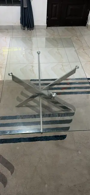 Modern 6-Seater Glass Dining Table 160 / 90