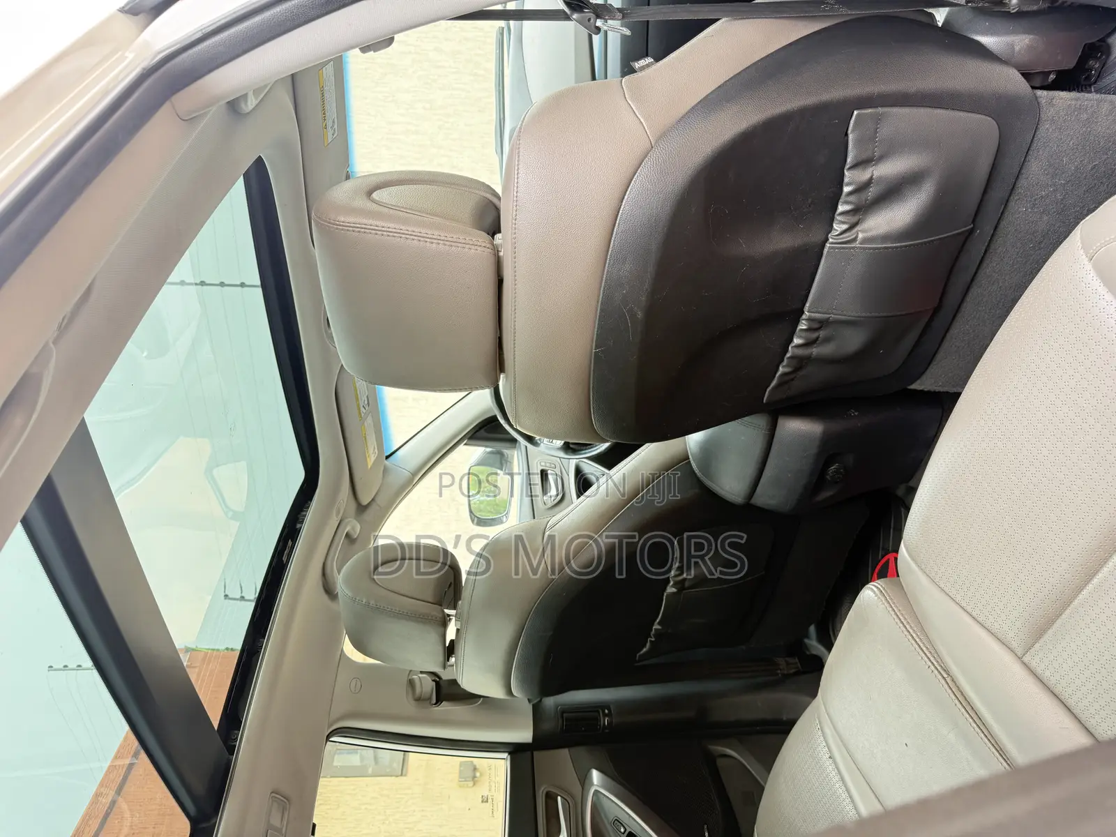 Hyundai Santa Fe 2015 White