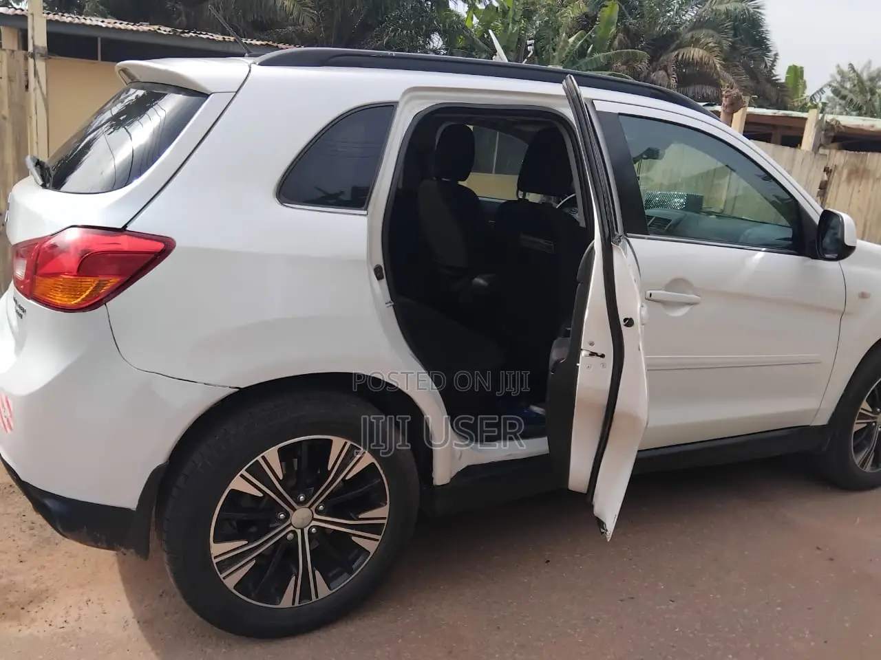 Mitsubishi Outlander Sport SE 2015 White
