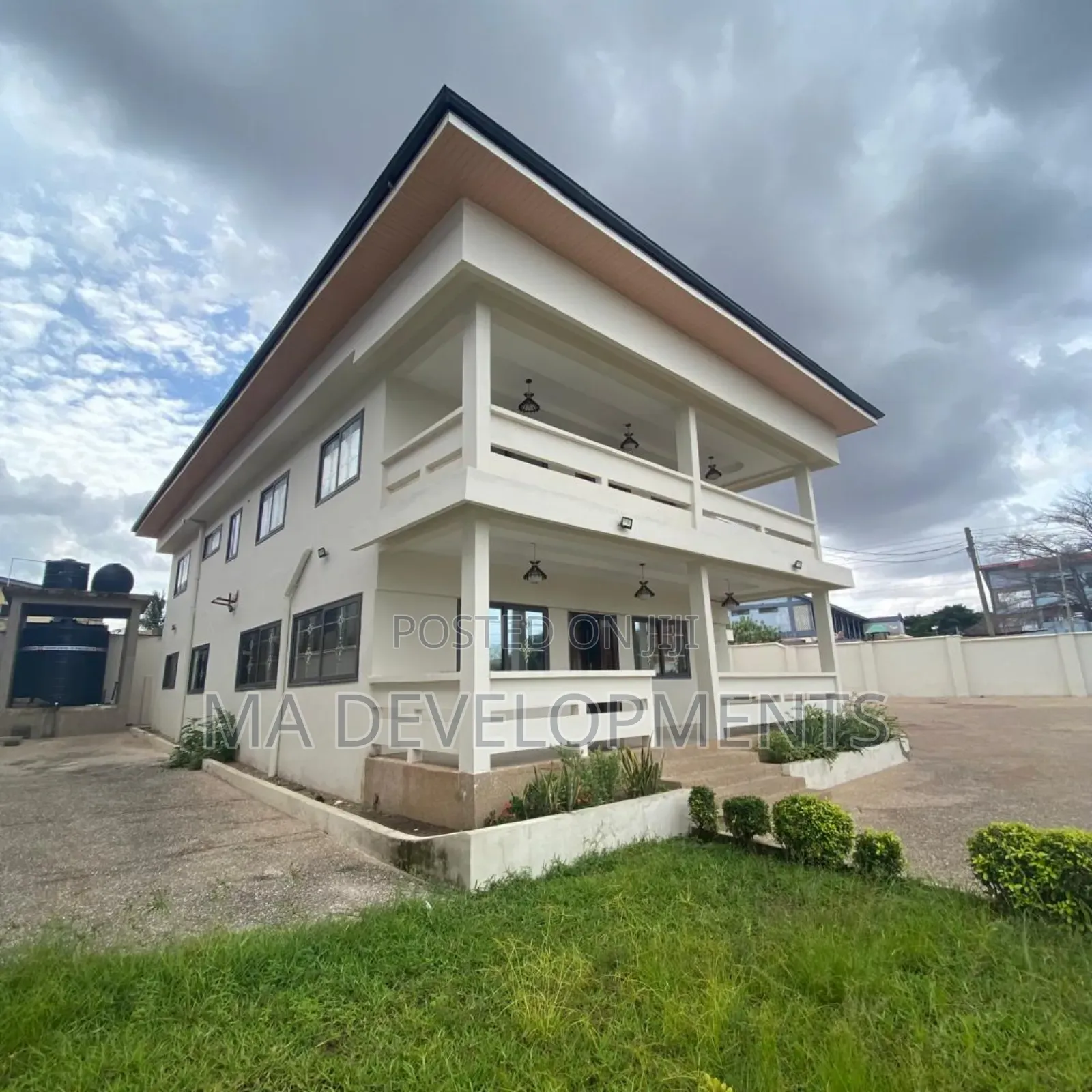 8bdrm House in Achimota Kingsby, Neoplan for rent