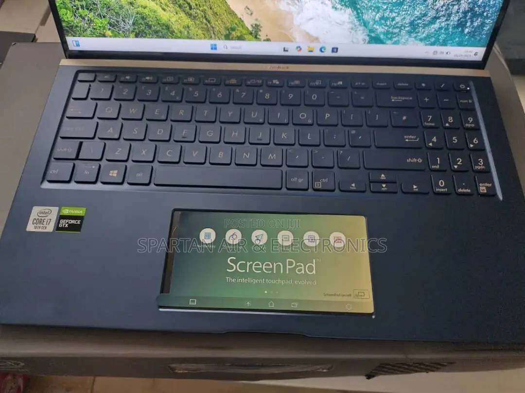 Laptop Asus Zenbook 14 UX434 16GB Intel Core i7 SSD 512GB