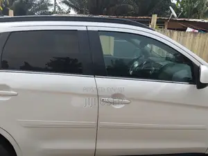 Mitsubishi Outlander Sport SE 2015 White