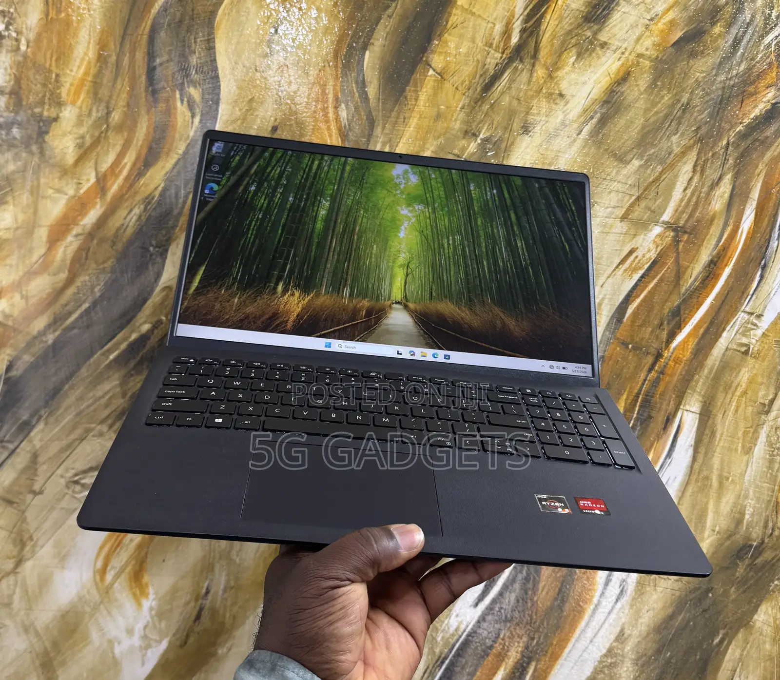 Laptop Dell Vostro 15 3549 8GB AMD Ryzen 5 SSD 256GB