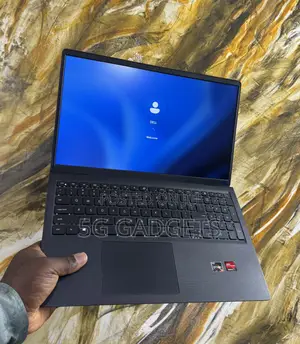 Laptop Dell Vostro 15 3549 8GB AMD Ryzen 5 SSD 256GB
