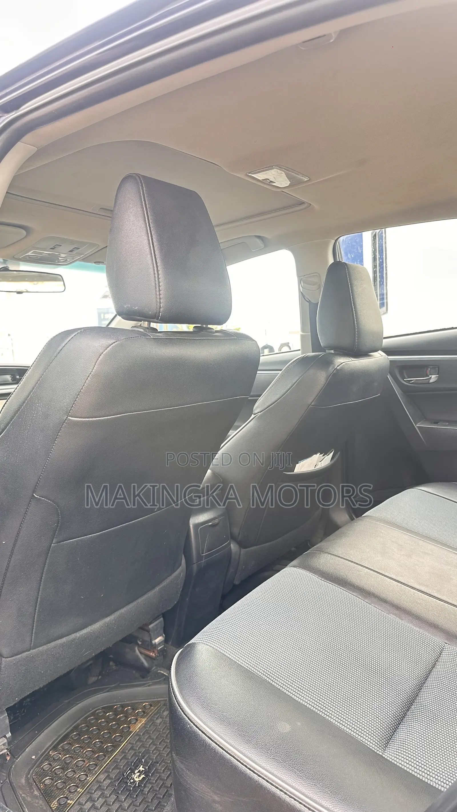 Toyota Corolla SE Special Edition 4dr Sedan (1.8L 4cyl CVT) 2017 Blue