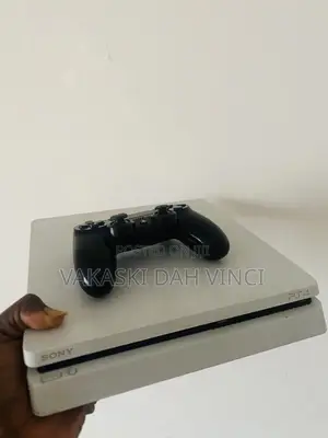 Ps4 Slim White With 5 Games for Sale