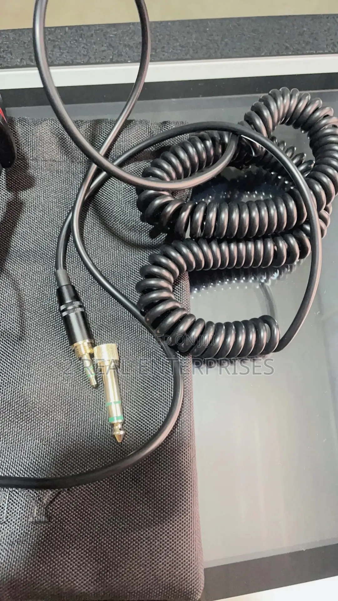 Sony MDR-7506 Professional Monitor Headphones
