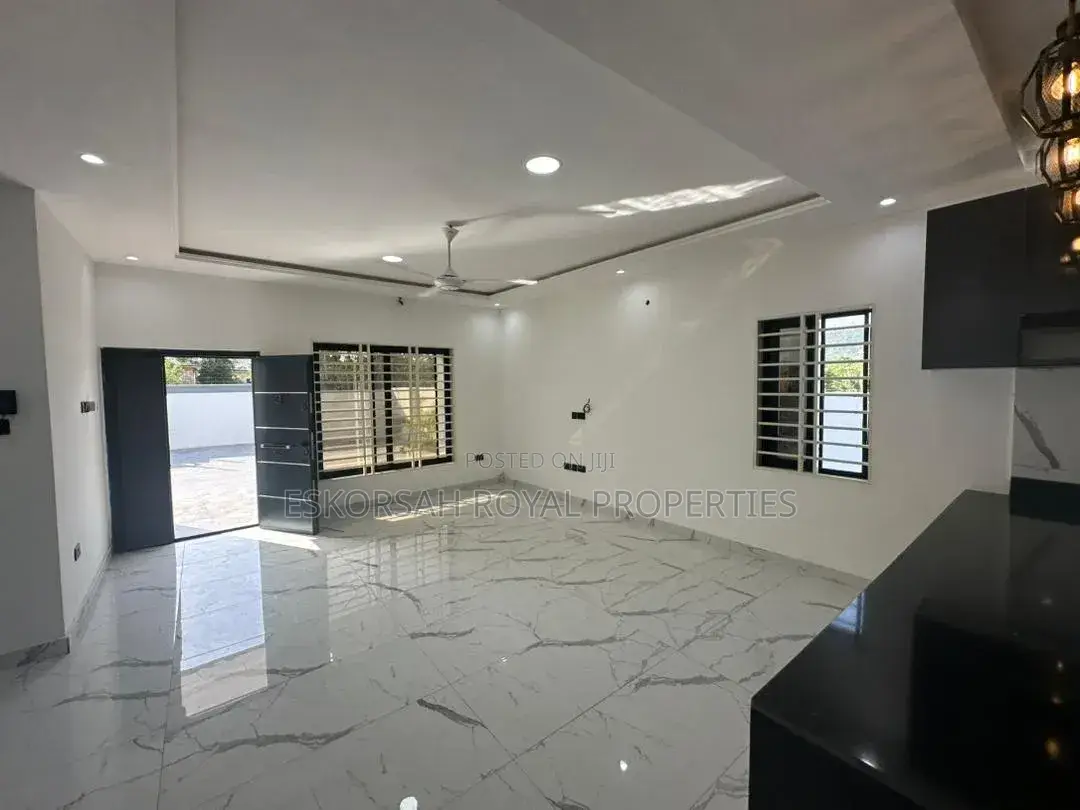 3bdrm House in Amasaman Sarpeiman for sale