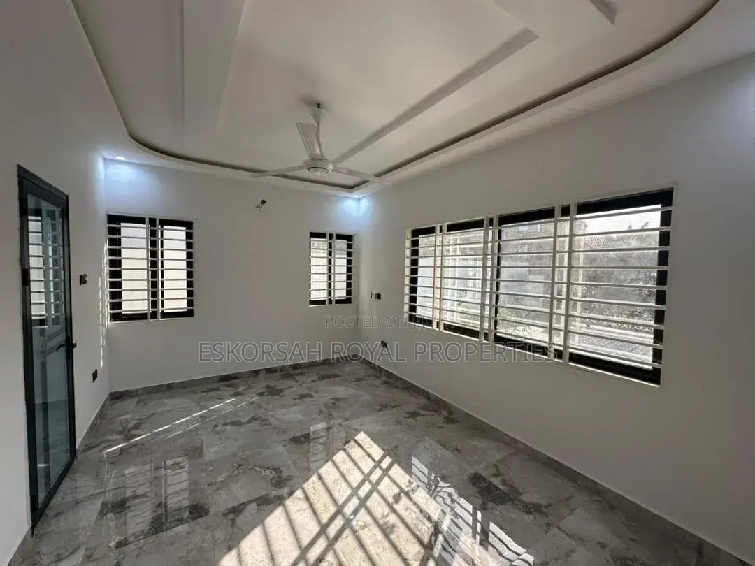 3bdrm House in Amasaman Sarpeiman for sale