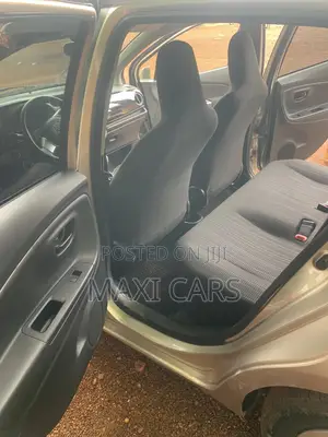 Toyota Vitz 2014 Gold