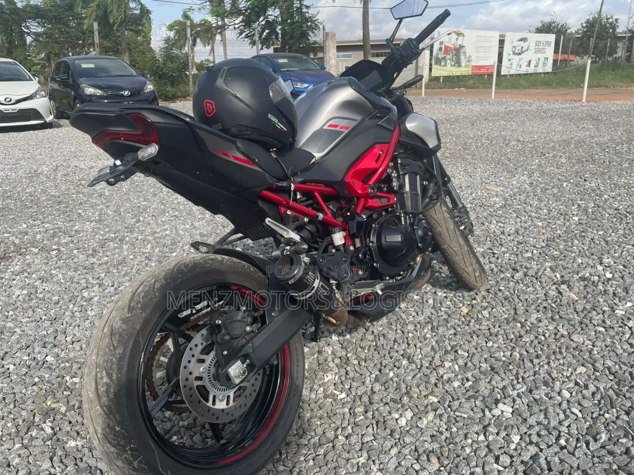 New Kawasaki Z900 2025 Black