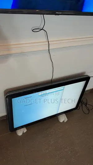 Home Used 37” Philips Tv With Decoder