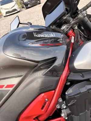 New Kawasaki Z900 2025 Black
