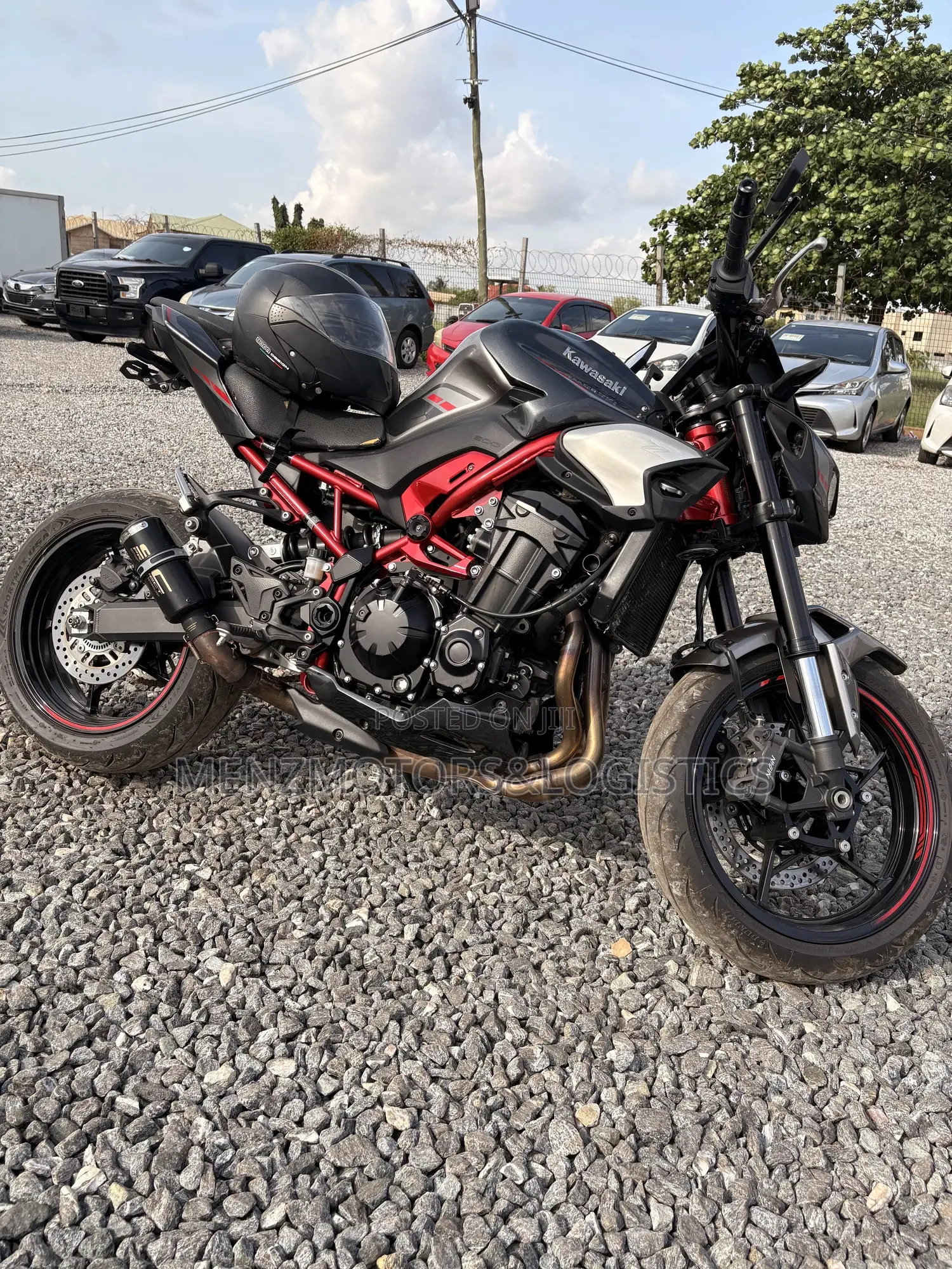 New Kawasaki Z900 2025 Black