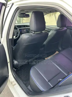 Toyota Corolla XSE 4dr Sedan (1.8L 4cyl CVT) 2017 White