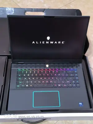 New Laptop Alienware M16 R2 32GB Intel Core Ultra 9 SSD 1T