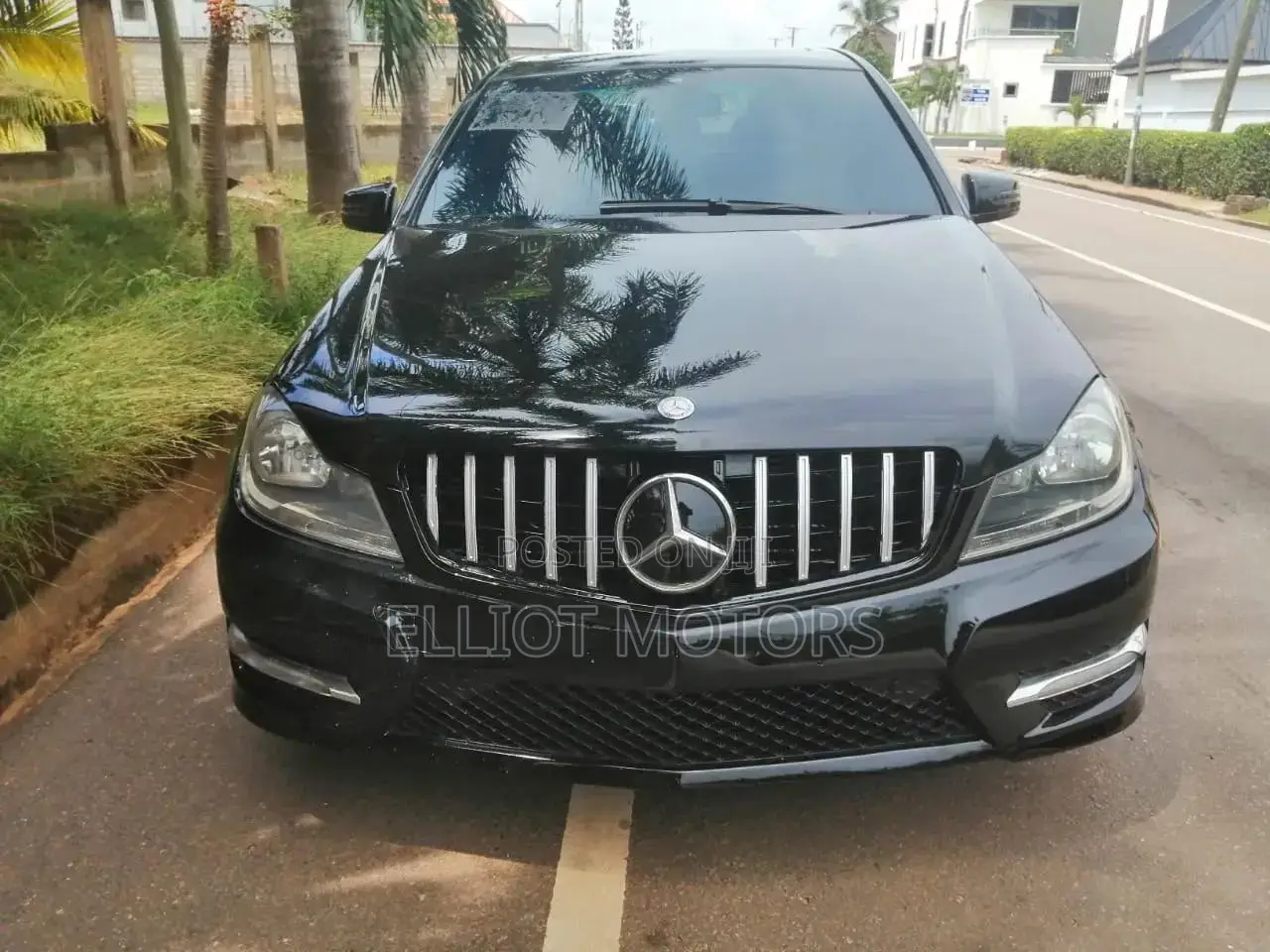 Mercedes-Benz C250 2013 Black