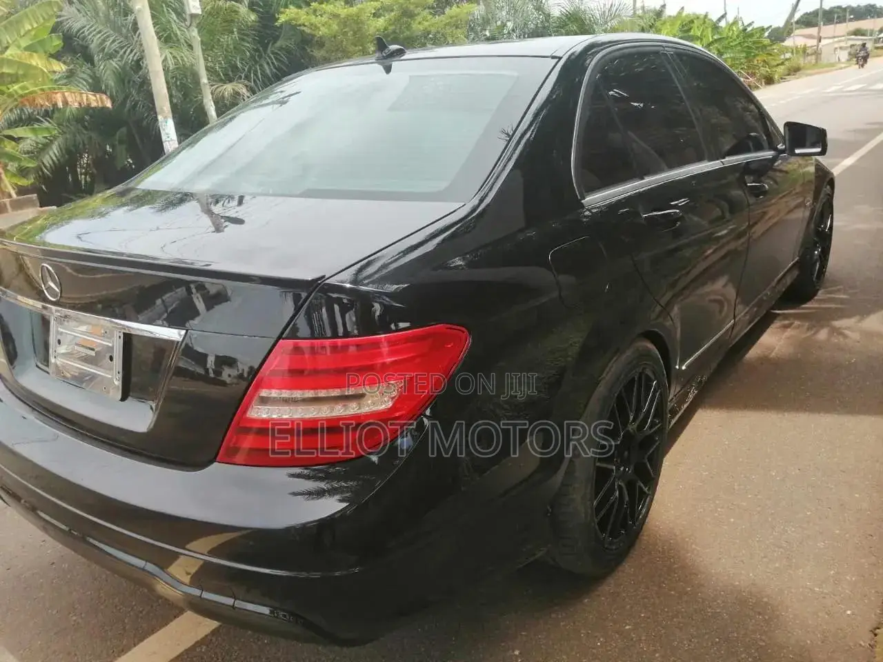Mercedes-Benz C250 2013 Black