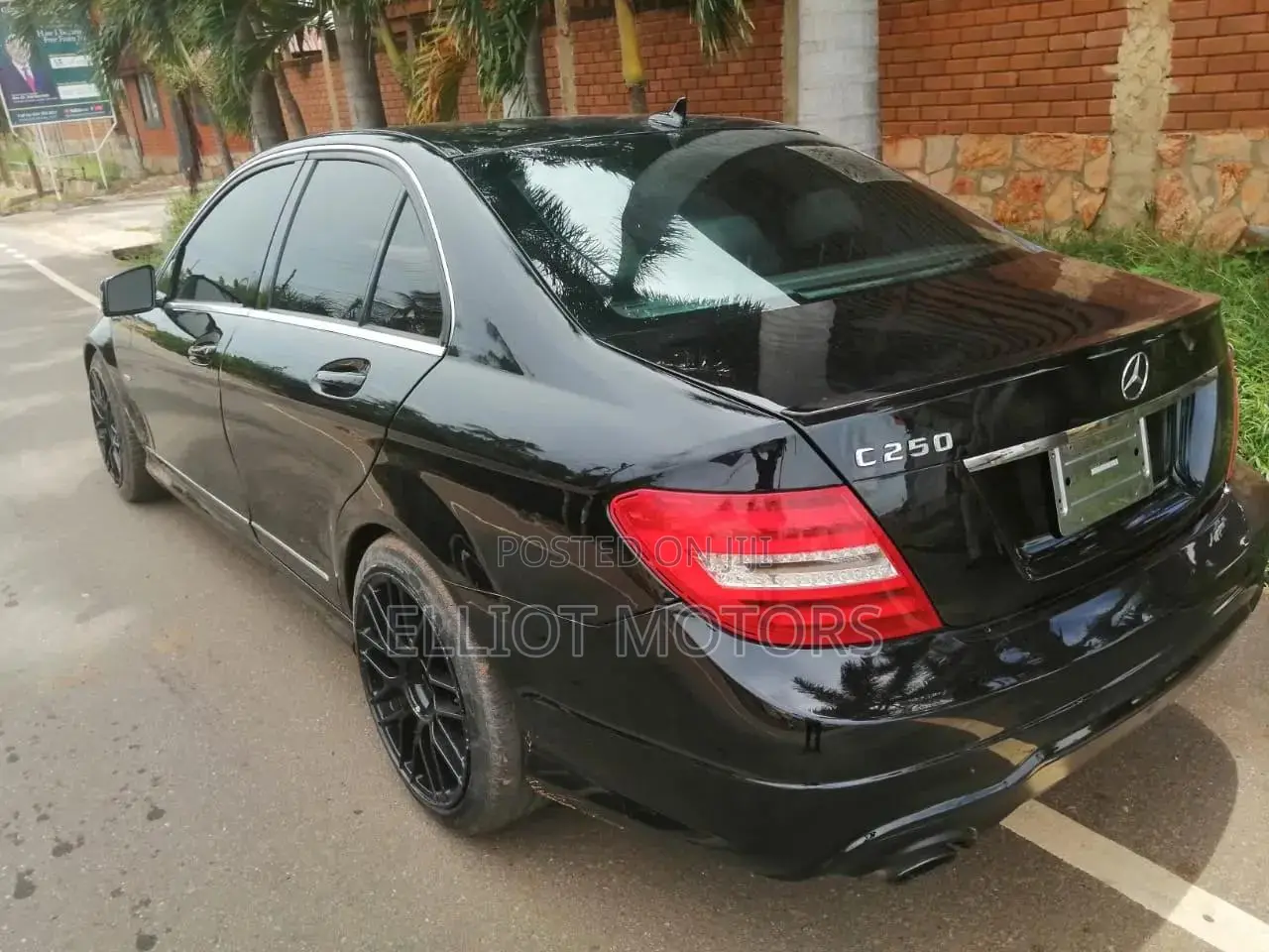 Mercedes-Benz C250 2013 Black