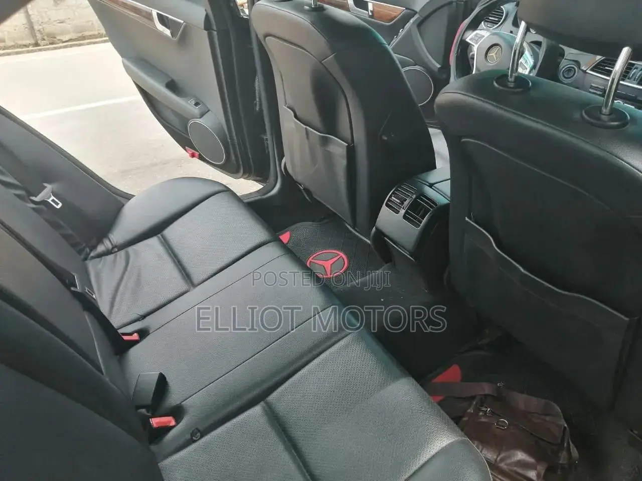 Mercedes-Benz C250 2013 Black