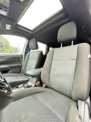 Mitsubishi Outlander SE FWD 2018 Gray