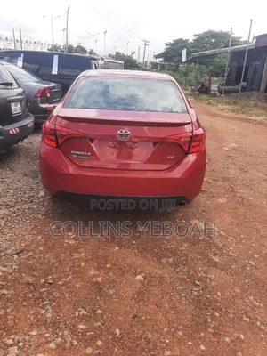 Toyota Corolla SE (1.8L 4cyl 2A) 2018 Red