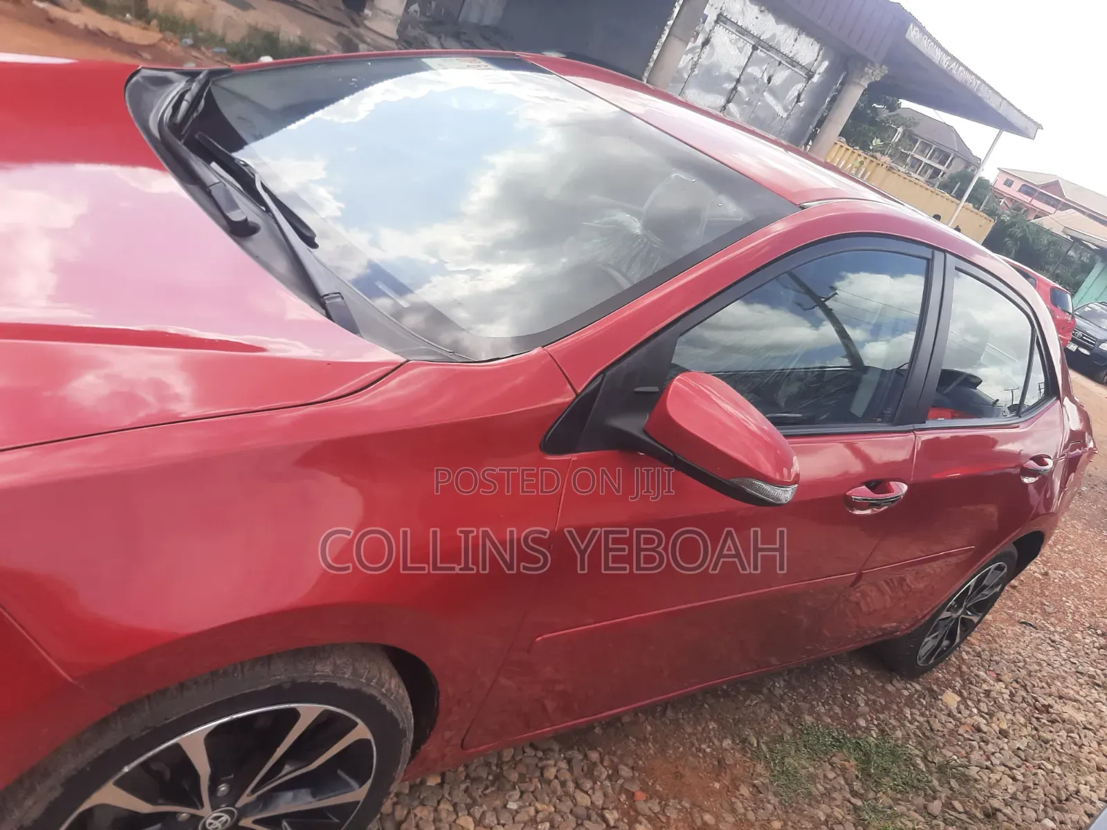 Toyota Corolla SE (1.8L 4cyl 2A) 2018 Red