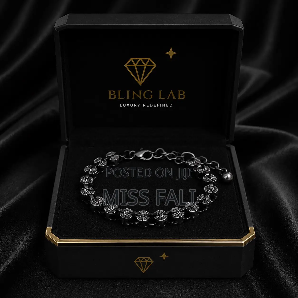 Noir Crest Bracelet