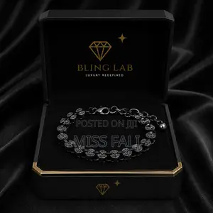 Noir Crest Bracelet