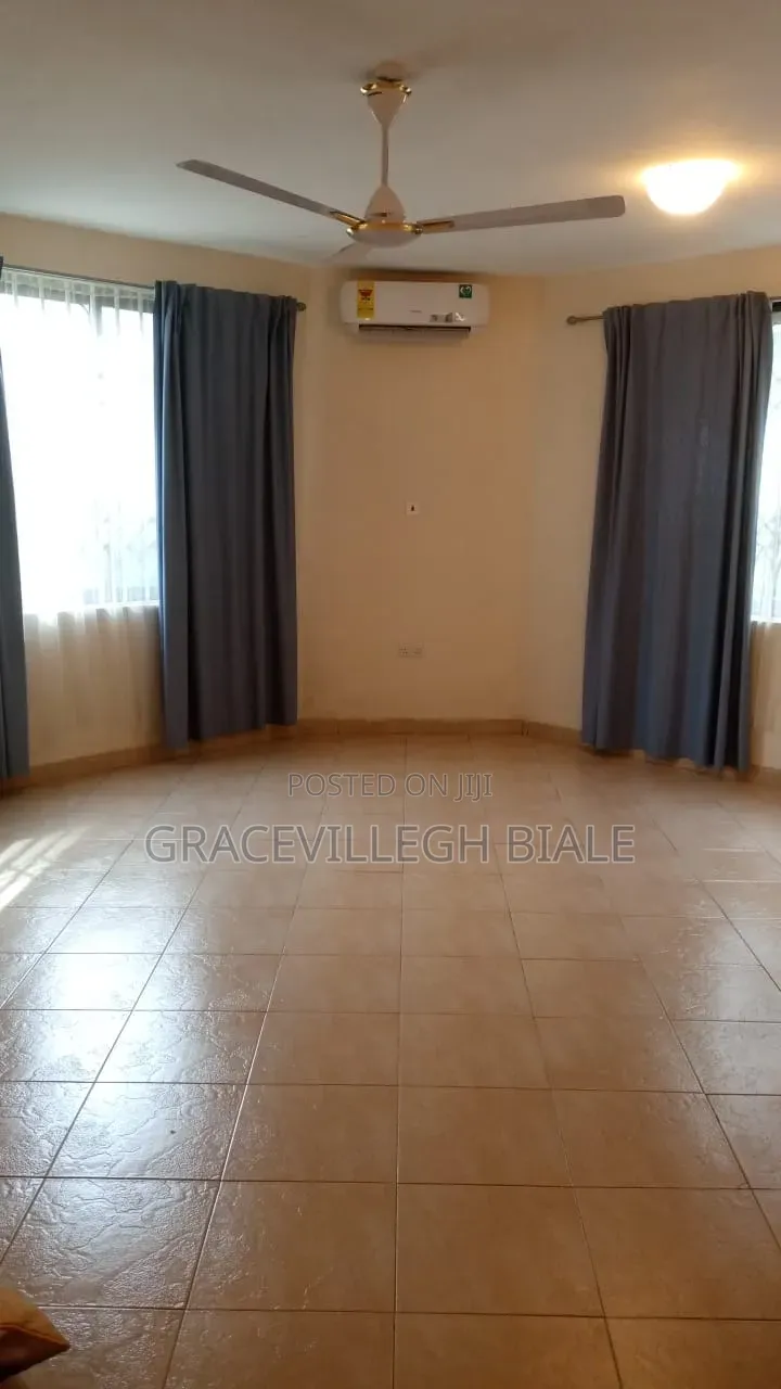 3bdrm Apartment in Gracevillegh, Tesano for rent