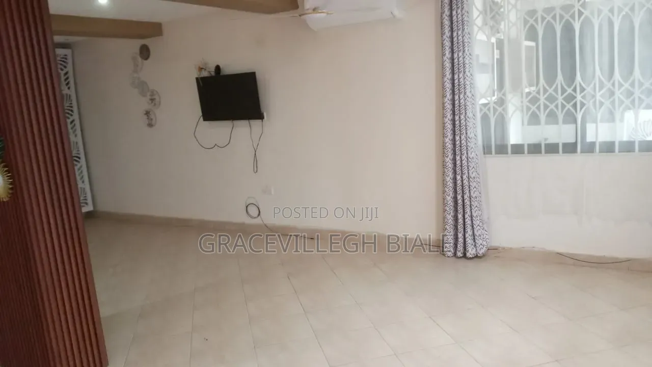 3bdrm Apartment in Gracevillegh, Tesano for rent