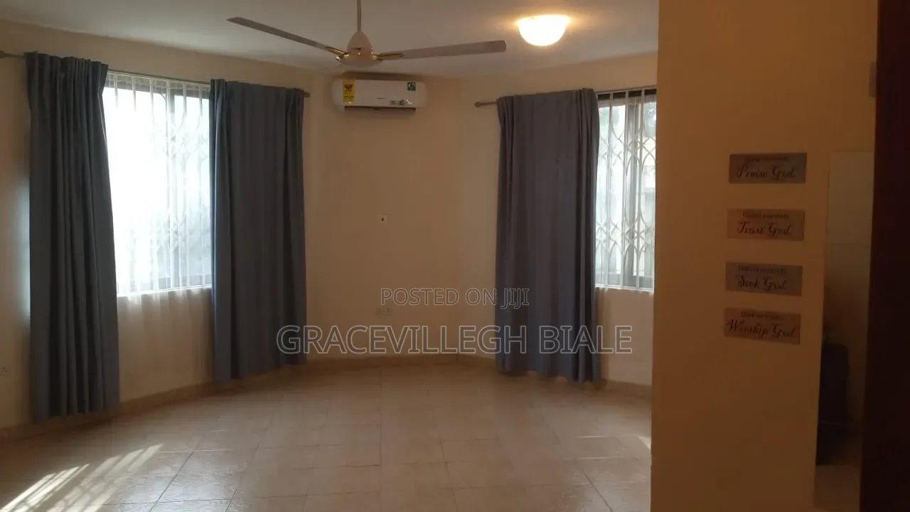 3bdrm Apartment in Gracevillegh, Tesano for rent
