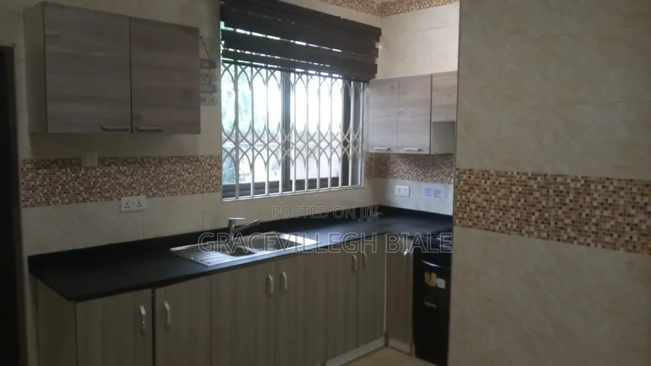 3bdrm Apartment in Gracevillegh, Tesano for rent