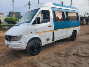 Mercedes-Benz Sprinter 2005 White