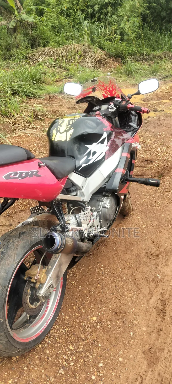 Honda CBR 2002 Red