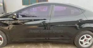 Hyundai Avante 2012 Black
