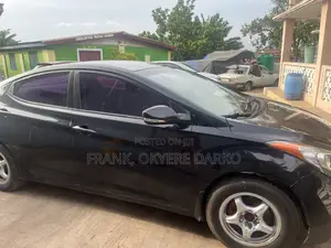 Hyundai Avante 2012 Black