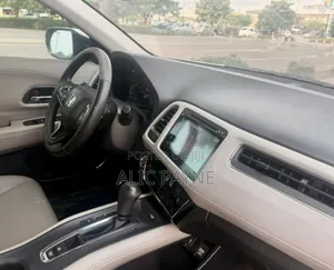 Honda HR-V EX-L w/Navigation AWD 2017 White