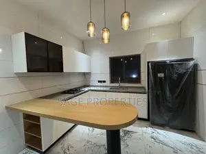 6bdrm House in A&C Mall Area for rent