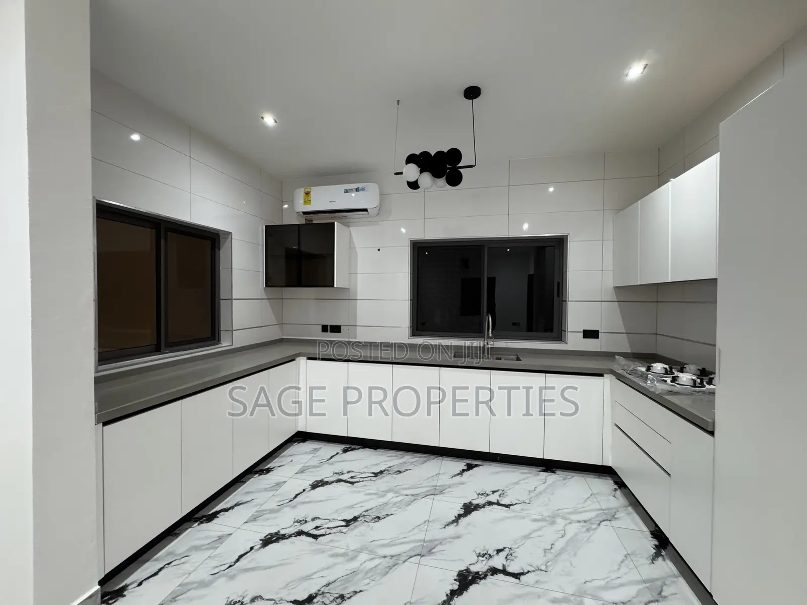 6bdrm House in A&C Mall Area for rent