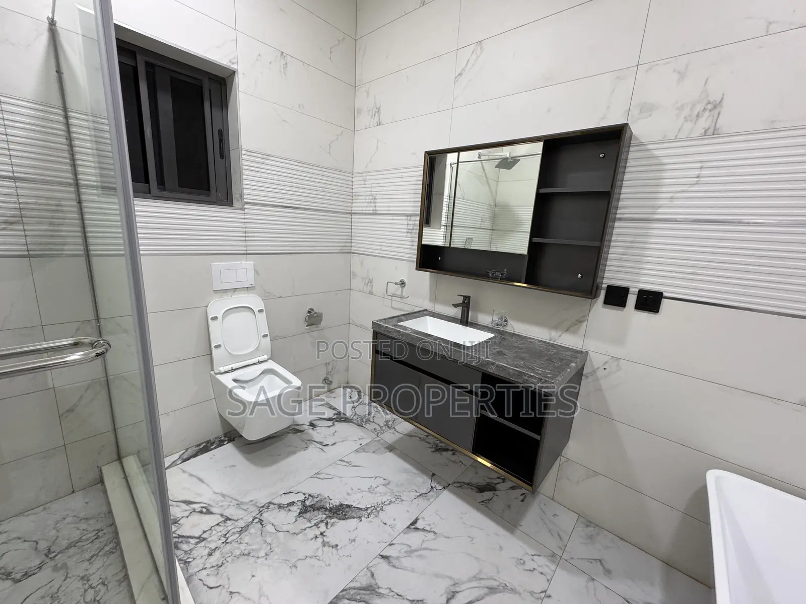 6bdrm House in A&C Mall Area for rent
