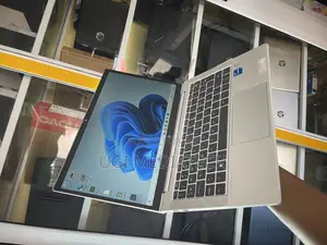 Laptop HP EliteBook 830 G8 8GB Intel Core i5 SSD 256GB