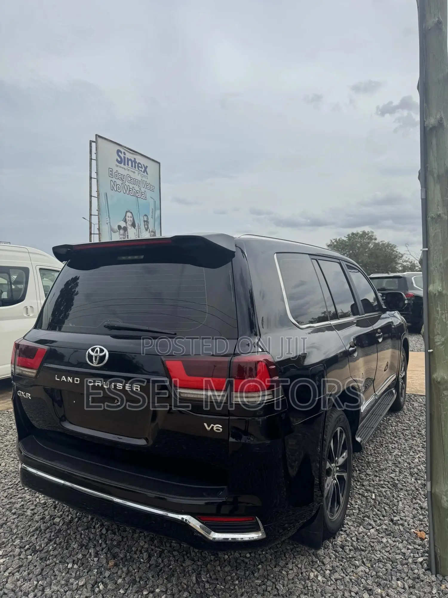 Toyota Land Cruiser 4.6 V8 GX-R 2012 Black