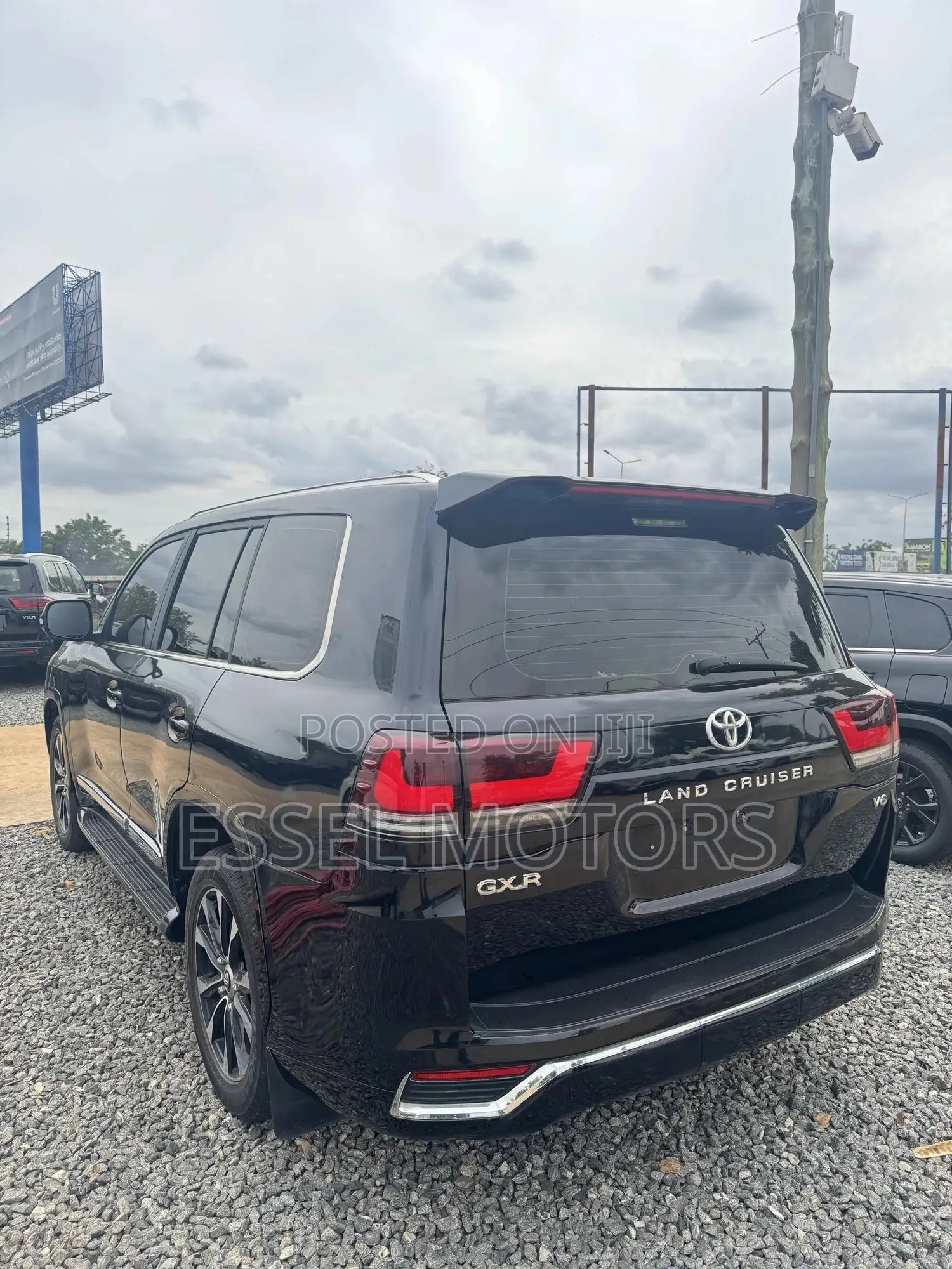 Toyota Land Cruiser 4.6 V8 GX-R 2012 Black