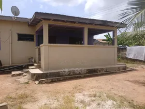 4bdrm House in Abuakwa Koforidua, Kumasi Metropolitan for sale