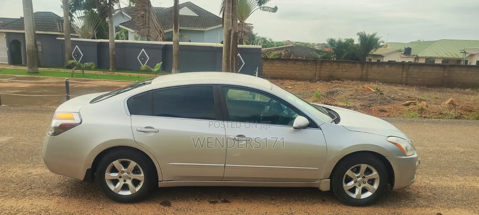 Nissan Altima 2.5 S Sedan 2011 Gray